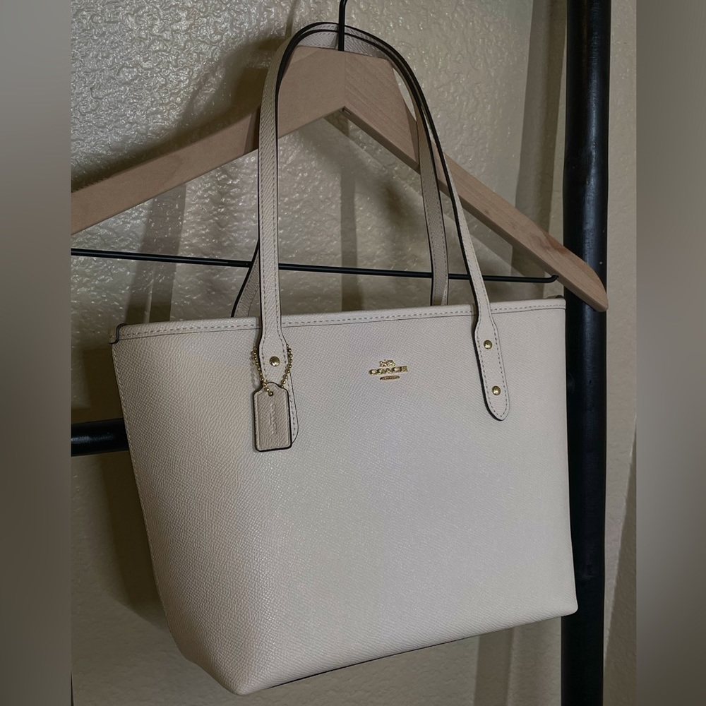 Coach Mini City Zip Tote Purse white
